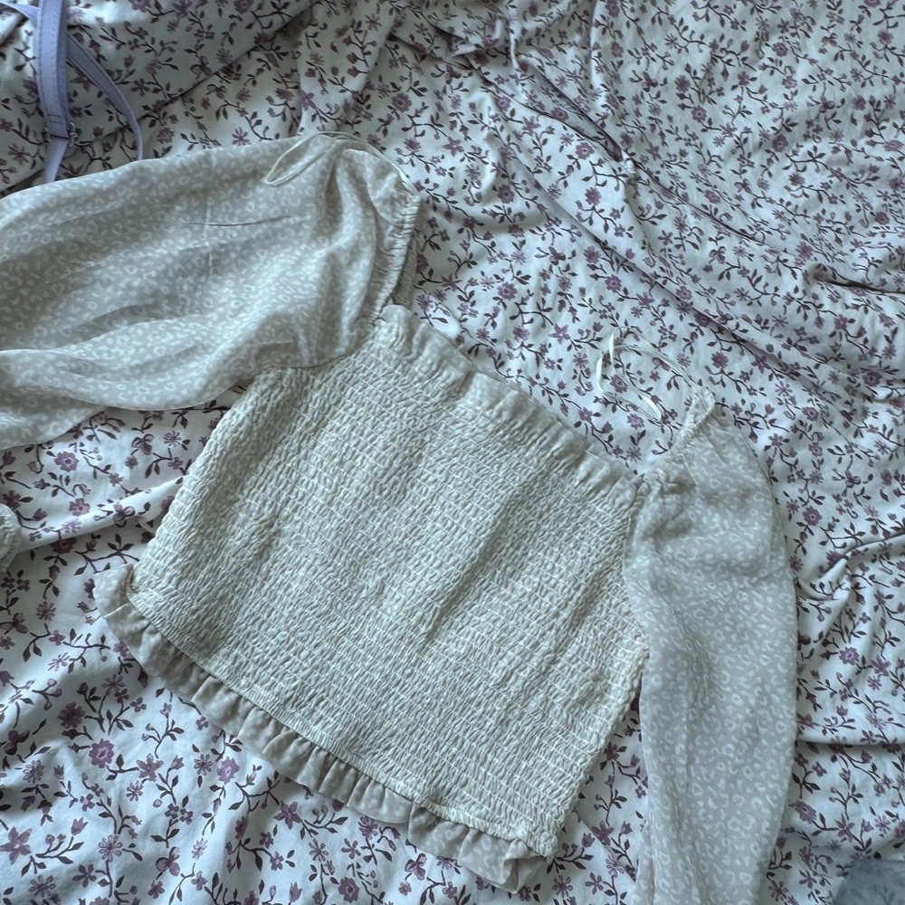 Cream Puff Sleeve Blouse